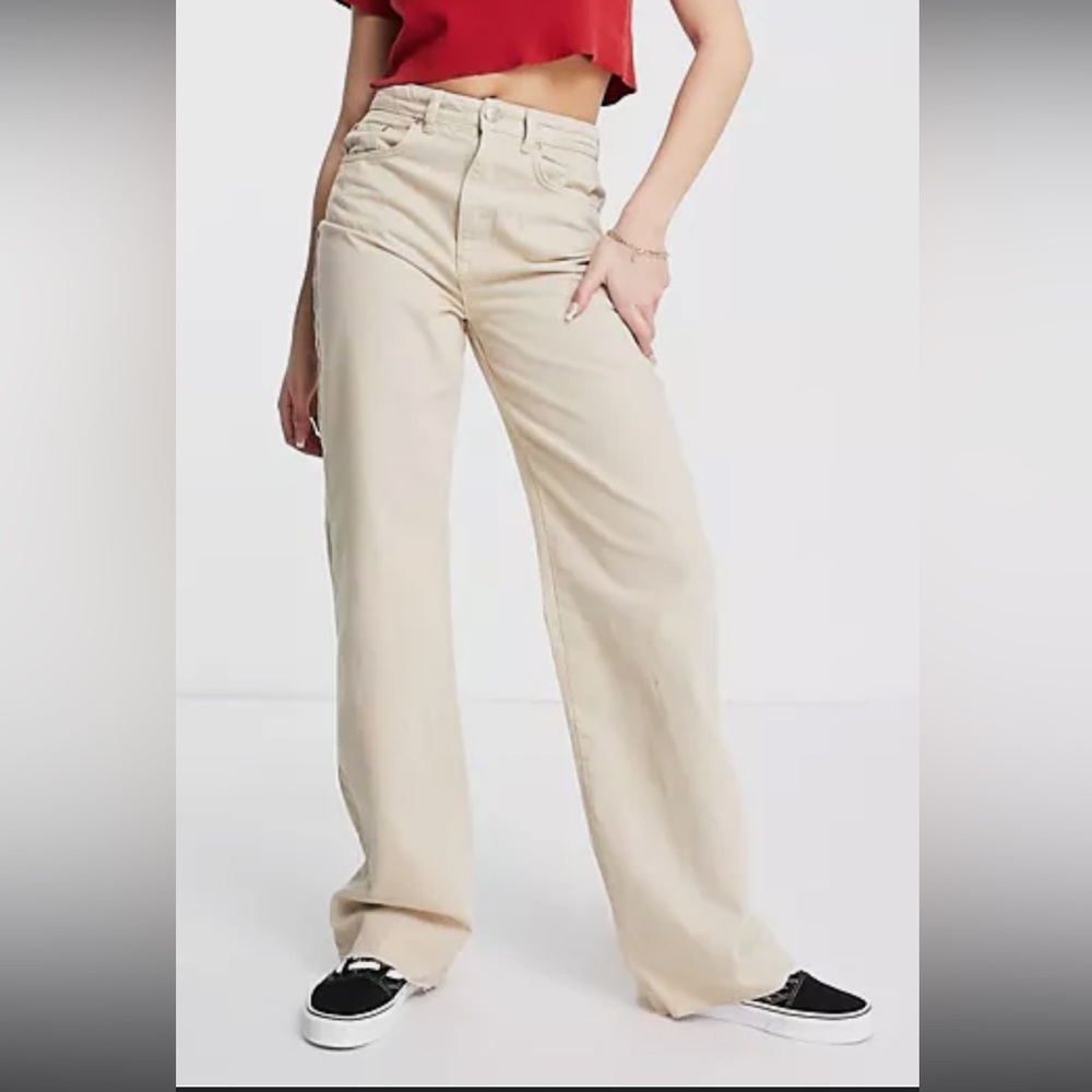 Stradivarius 90s dad jean in sand